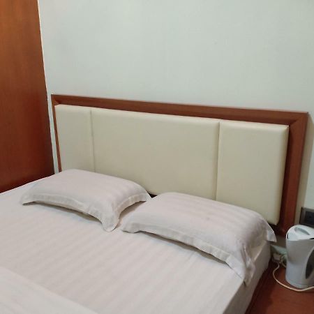 Tc Inn Business Hotel @ סרי קמבאנגן מראה חיצוני תמונה