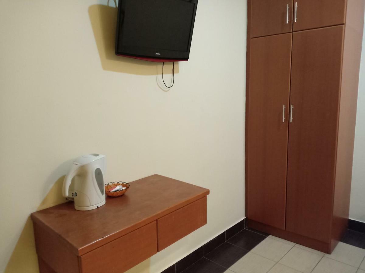 Tc Inn Business Hotel @ סרי קמבאנגן מראה חיצוני תמונה