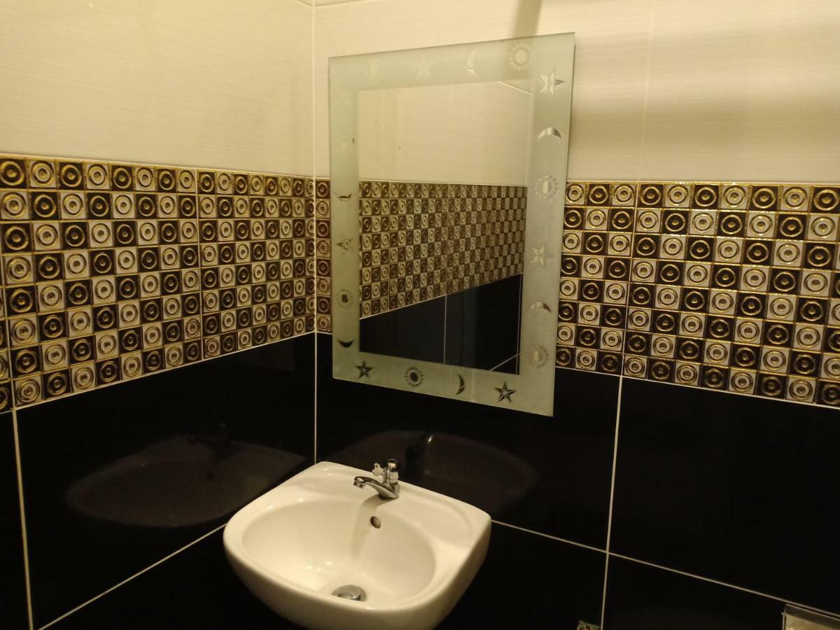 Tc Inn Business Hotel @ סרי קמבאנגן מראה חיצוני תמונה