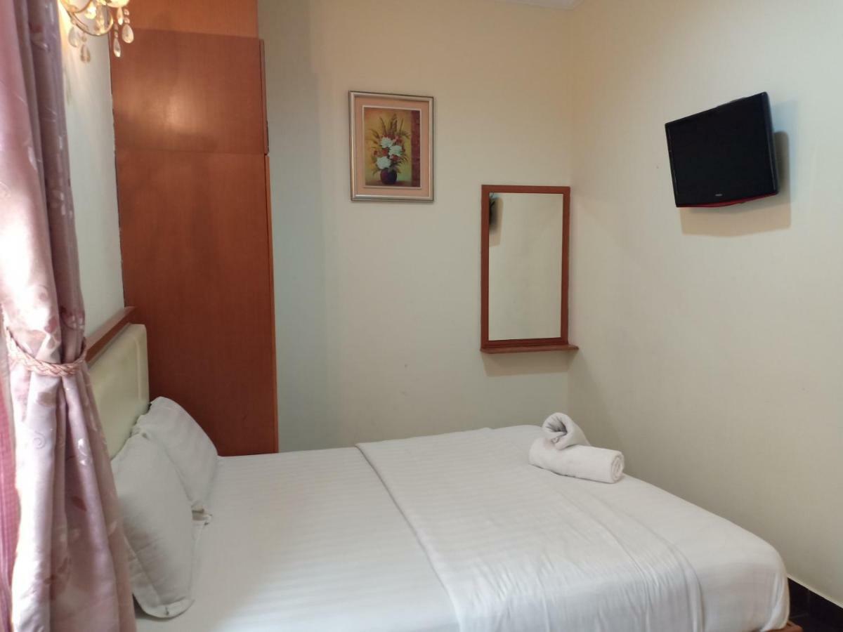 Tc Inn Business Hotel @ סרי קמבאנגן מראה חיצוני תמונה