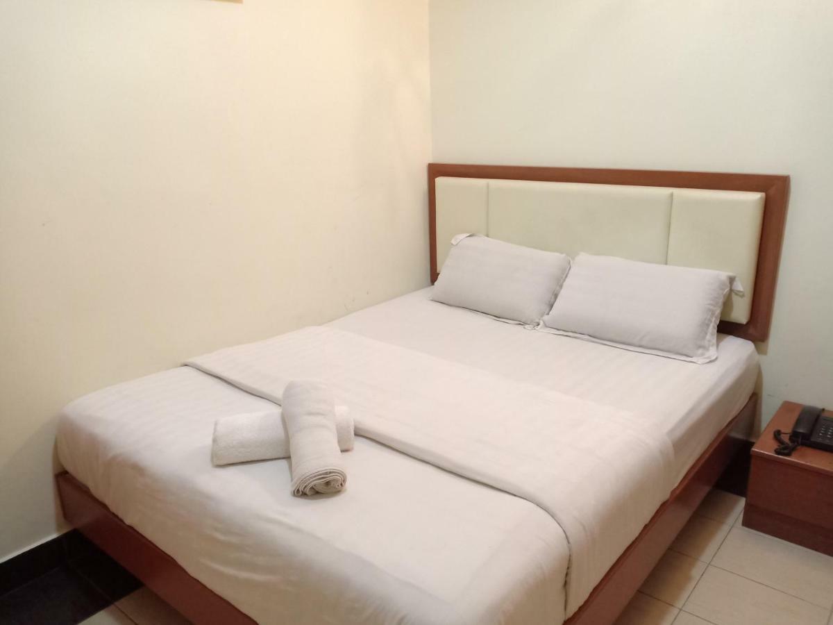 Tc Inn Business Hotel @ סרי קמבאנגן מראה חיצוני תמונה