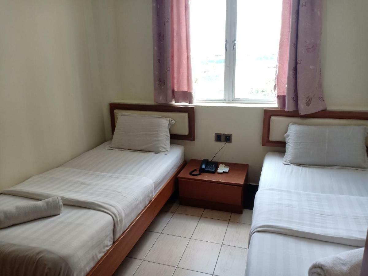 Tc Inn Business Hotel @ סרי קמבאנגן מראה חיצוני תמונה