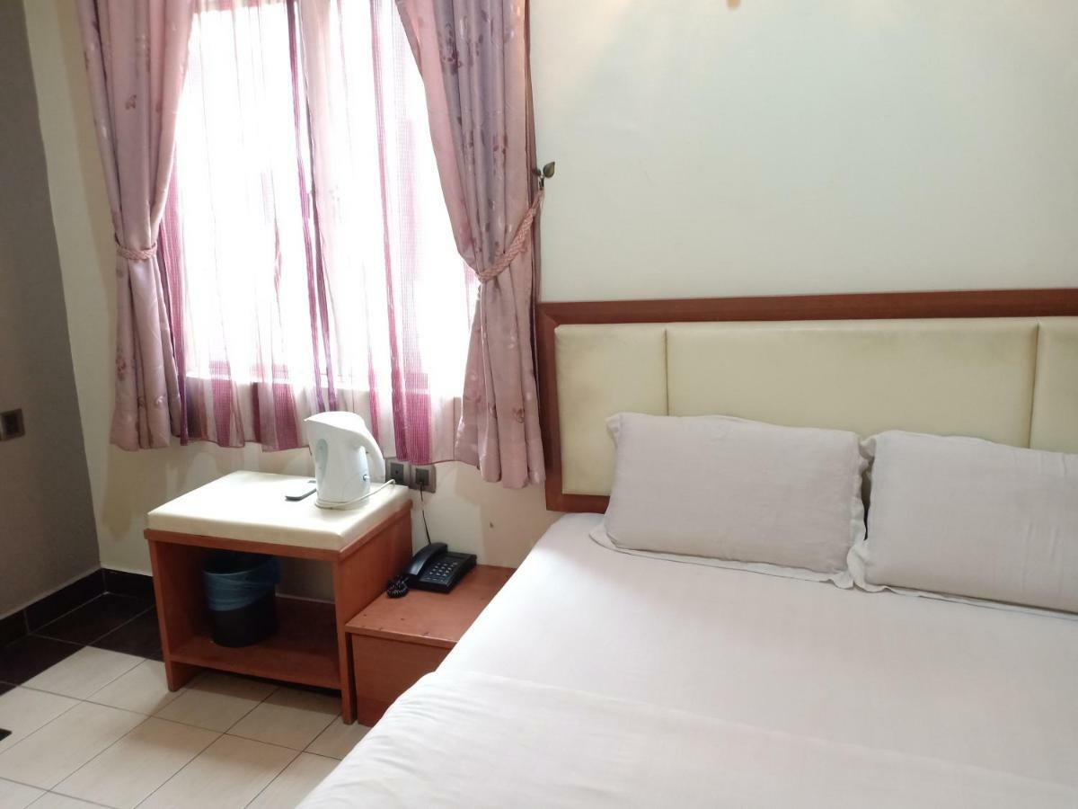 Tc Inn Business Hotel @ סרי קמבאנגן מראה חיצוני תמונה