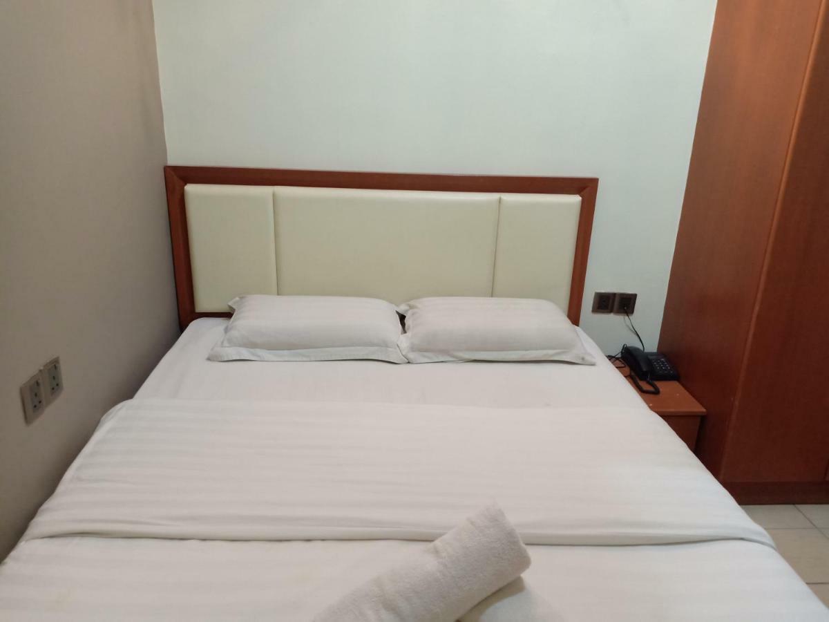 Tc Inn Business Hotel @ סרי קמבאנגן מראה חיצוני תמונה