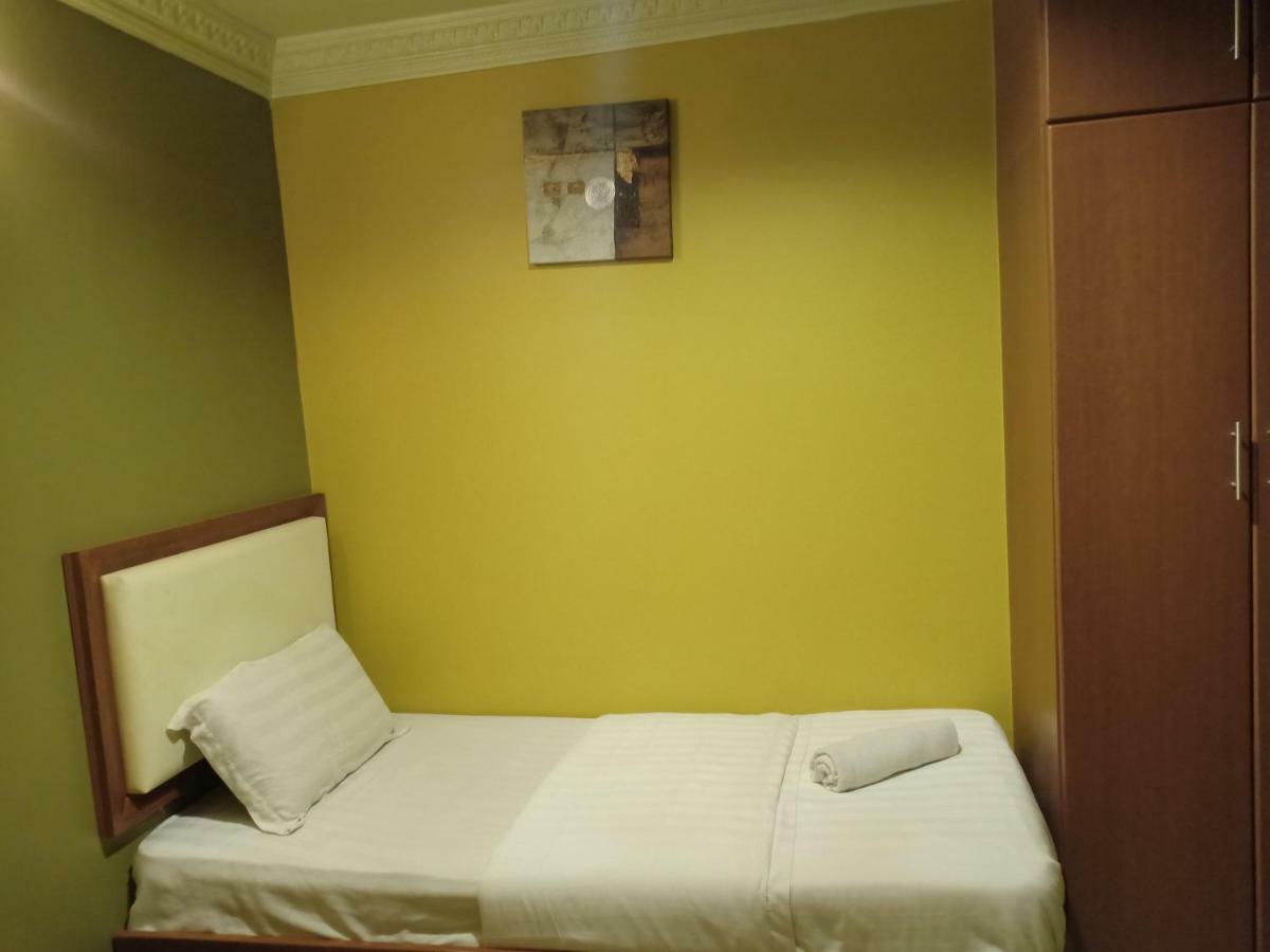 Tc Inn Business Hotel @ סרי קמבאנגן מראה חיצוני תמונה