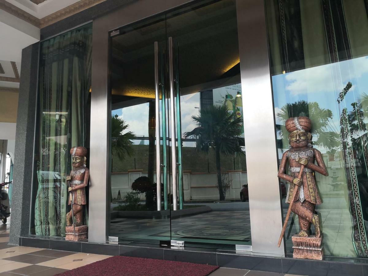 Tc Inn Business Hotel @ סרי קמבאנגן מראה חיצוני תמונה