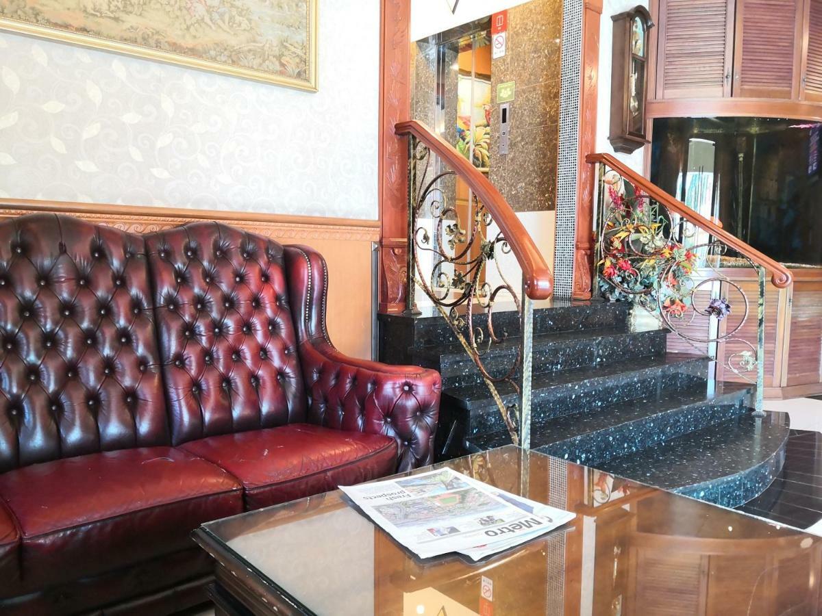 Tc Inn Business Hotel @ סרי קמבאנגן מראה חיצוני תמונה