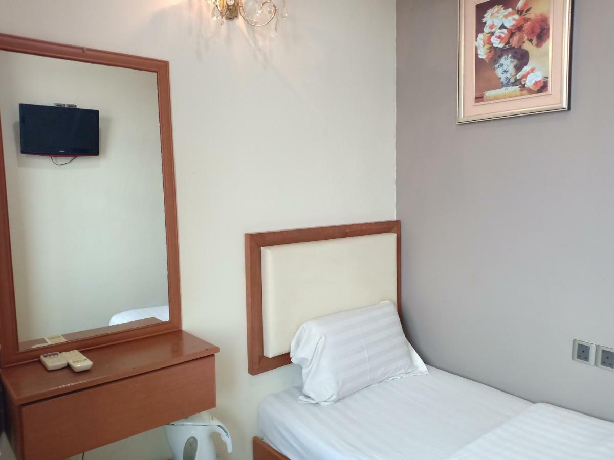 Tc Inn Business Hotel @ סרי קמבאנגן מראה חיצוני תמונה